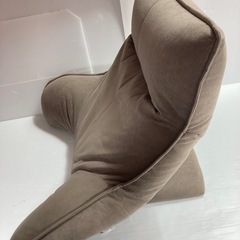 背もたれ付き 座椅子 の画像
