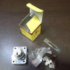 開封未実使用品 スガツネ 面付シリンダー錠 LAMP 2620-24 3個セット 右開き扉 引出し用 防犯 SUGATSUNE 札幌市 新道東店の画像