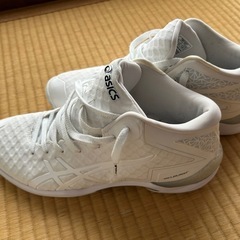 アシックス　バッシュ　ゲルバースト21の画像