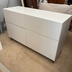 収納家具　多用途