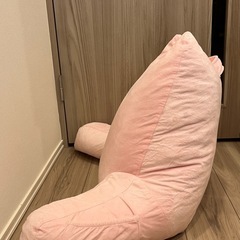 CANBYGO クッション 低反発 読書クッション 休憩クッション かわいい クマ型 肘掛け付き カバー付き 洗える 携帯便利 テレビ枕 背もたれクッション 就寝時 リラックス (ピンク)の画像