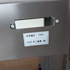 パソコンデスクの画像