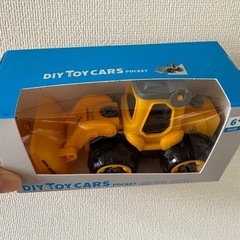 車のおもちゃの画像