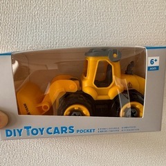 車のおもちゃの画像