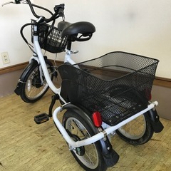 極美品　電動アシスト自転車　三輪の画像