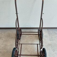 アンティーク ベビーカー の画像