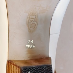 パンプス 24cmの画像