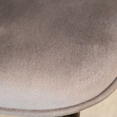 イタリアのブランドCalligaris(カリガリス)社のFIFTIES(フィフティーズ) ダイニングチェア。光沢のあるベルベット調のファブリックが上品で洗練された印象に！レトロなデザインが魅力的♪の画像