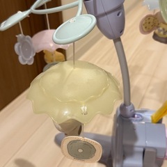 タカラトミー折りたたみベビーベッドにも対応♪ やわらかガラガラメリープレミアム スヌーピーの画像