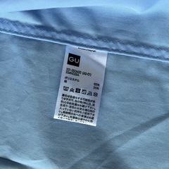 水色ブラウスの画像