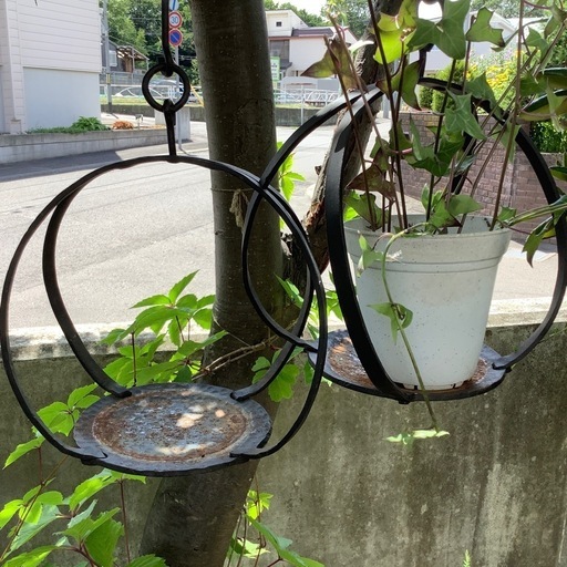 金属製　ガーデニング　ハンギング　フラワースタンド　鉢台　灯明器 燭台