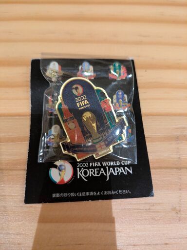 ドラえもん サッカーピンバッジ 2002年　コレクション　サプライズ　非売品 ドラえもん 2002 日韓ワールドカップ ガンバレ！ニッポン