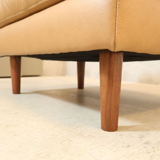 高野木工 SERUM 本革 ウォールナット オットマン レザー スツール 足置き TAKANO MOKKOU(高野木工)のSERUM(セラム) オットマン/ウォールナット材