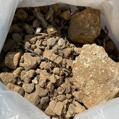 庭の砂利や小石差し上げますの画像