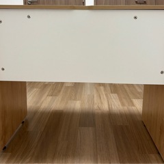 パソコンデスクの画像