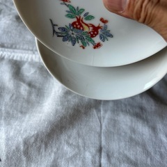 有田焼　瑞松の丸皿の画像
