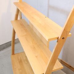 マルヨシ民芸家具のDEEP(ディープ)Ⅱ 135TVボード/アルダー材です。天然木を使った壁面タイプのシンプルなテレビボードはオイル仕上げで木目を生かしモダンな印象！棚板付きで飾り棚としても♪の画像