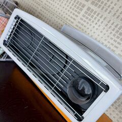 トヨトミ 煙突式ストーブ HR-650F 2018年製 点火確認済み 木造17畳 コンクリート27畳の画像
