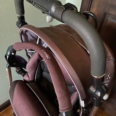 コンビ　ベビーカーの画像