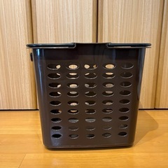 洗濯カゴの画像