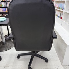 【無料】①「PUレザー ハイバック オフィスチェア（肘掛け・キャスター付き）劣化あり」 の画像