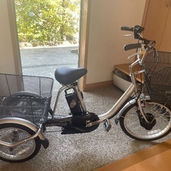 【2024何購入試乗のみ】電動三輪自転車　配達相談可の画像