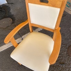 伸長式テーブル　椅子の画像