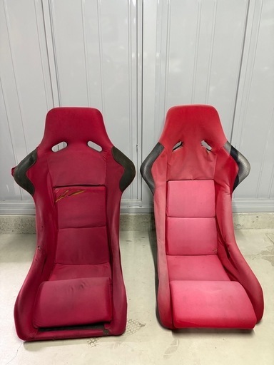 Rennsport（レンシュポルト）のフルバケットシートだと思います。