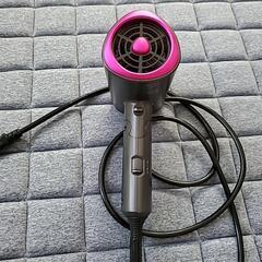 ヘアドライヤーの画像
