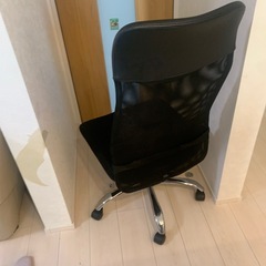 オフィスチェア(要交渉ですが自宅まで届けることも可)の画像