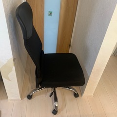オフィスチェア(要交渉ですが自宅まで届けることも可)の画像