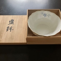 なるみ盛り鉢の画像