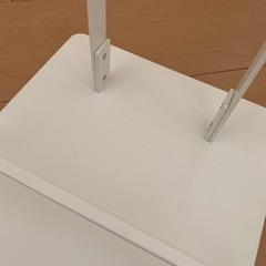ダイソン掃除機スタンドの画像