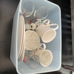 無料｜食器・グラス類まとめてお譲りしますの画像