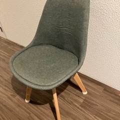 グレー チェアの画像