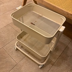スチールラックの画像