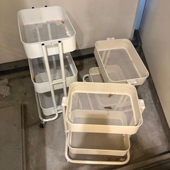 スチールラックの画像