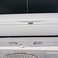 ✨激安価格✨持帰8万円18畳用2020年製✨配管付き✨凍結洗浄❗自動お掃除機能付き日立5.6kwエアコンの画像