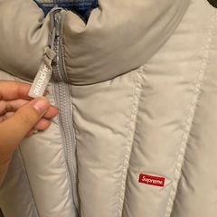supremeリバーシブルダウンの画像