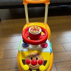 アンパンマン車【無料】の画像
