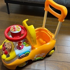 アンパンマン車【無料】の画像