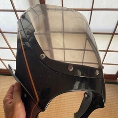 ヘッドライトカウル(多分ZRX400)の画像