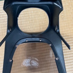 ヘッドライトカウル(多分ZRX400)の画像
