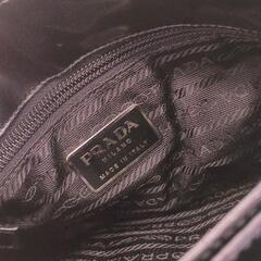 0802-194 PRADA　エナメルハンドバッグの画像