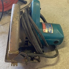 & 7型マルノコ　makita マキタ 5800NB-A 170～180mm  動作確認済みの画像