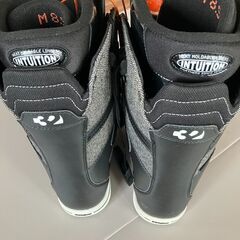 ThirtyTwoのスノボブーツの画像