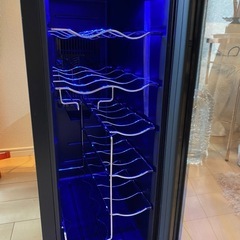 ワインセラー、電子ミニワインクーラーの画像