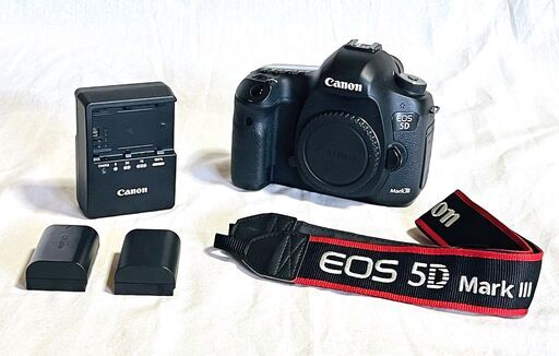 Canon EOS 5D Mark III +バッテリーセット　※動作OK