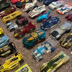 ミニカー　ホットウィール等　たくさんの画像