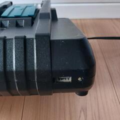 マキタ2口急速充電器の画像